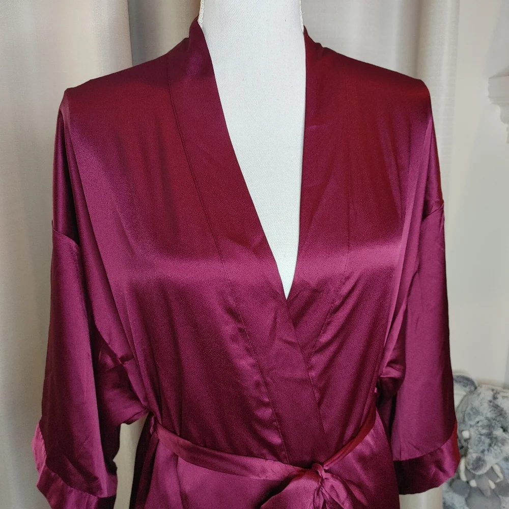 Victoria's Secret Very Sexy Short Satin Kimono Robe, Wine M/L - Picture 3 of 11
